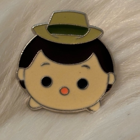 Disney Trading Pin - Picture 1 of 2